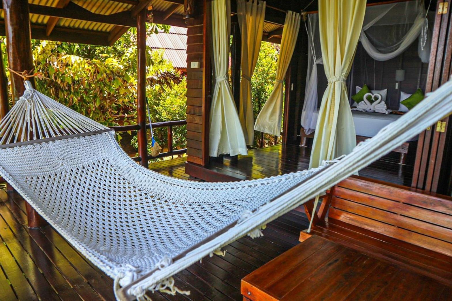 Bed and Breakfast Hillhouse - Koh Yao Noi Екстер'єр фото