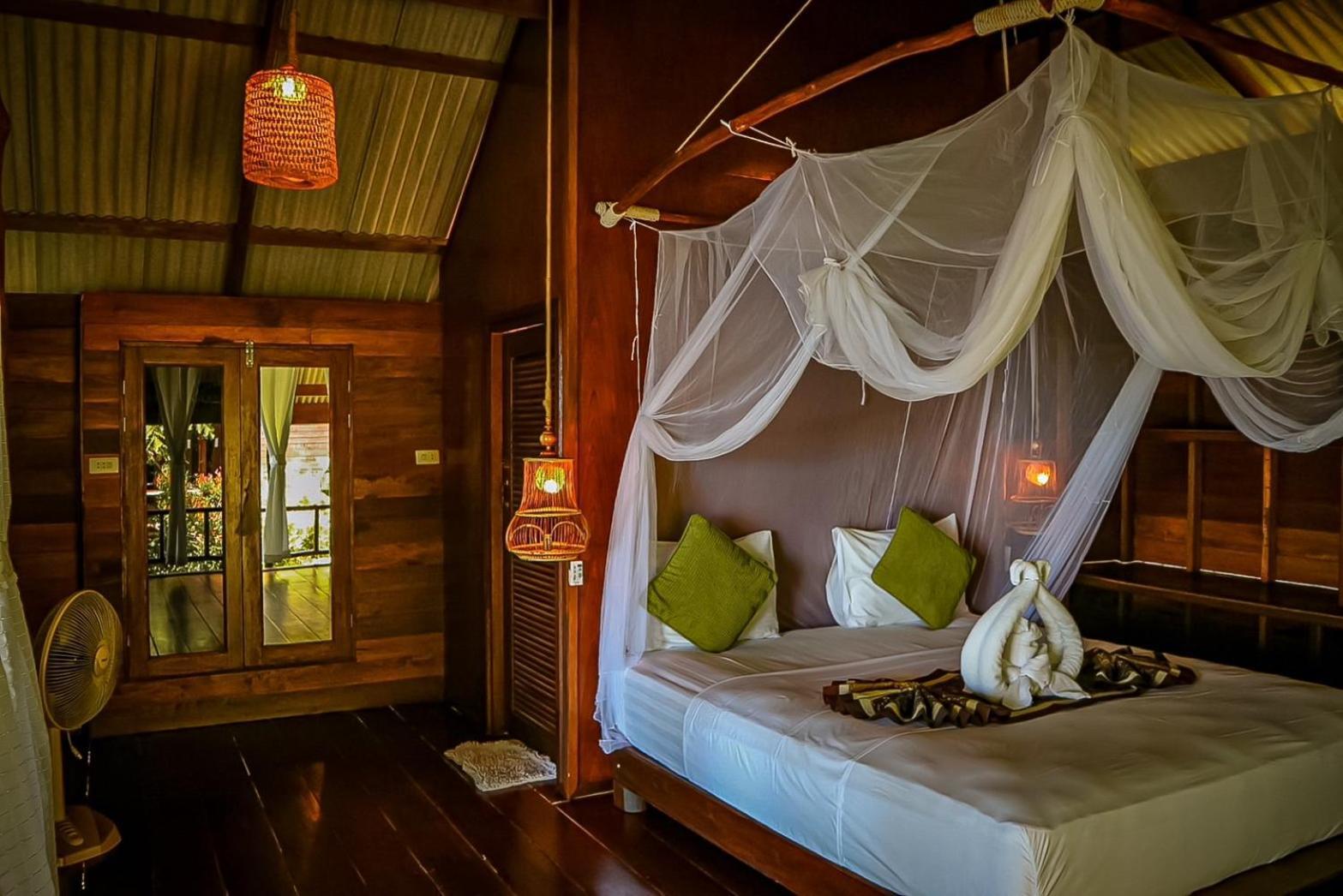 Bed and Breakfast Hillhouse - Koh Yao Noi Екстер'єр фото