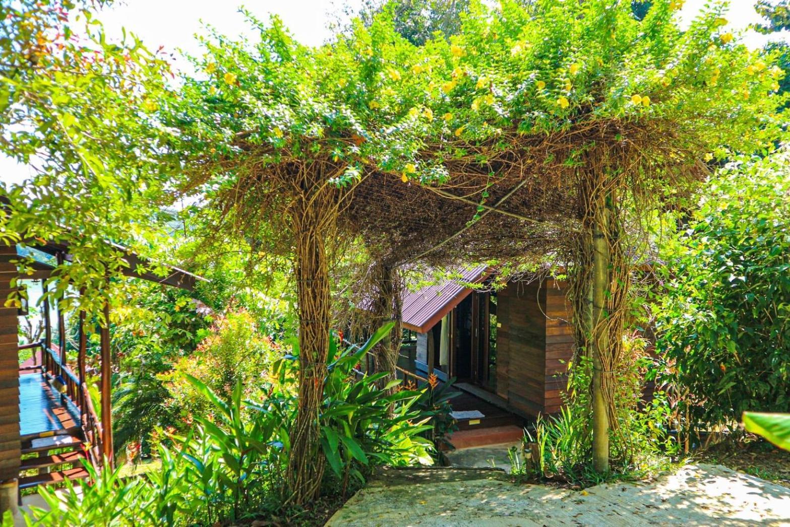 Bed and Breakfast Hillhouse - Koh Yao Noi Екстер'єр фото